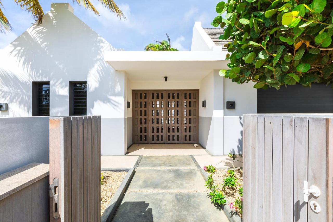 Oceanfront 72 & Sunny Villa Kralendijk Buitenkant foto