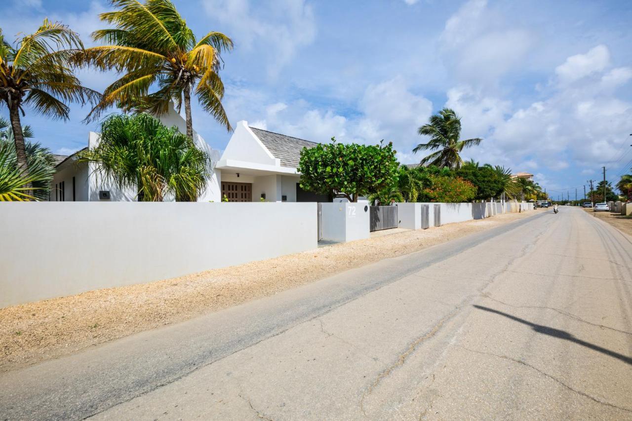 Oceanfront 72 & Sunny Villa Kralendijk Buitenkant foto