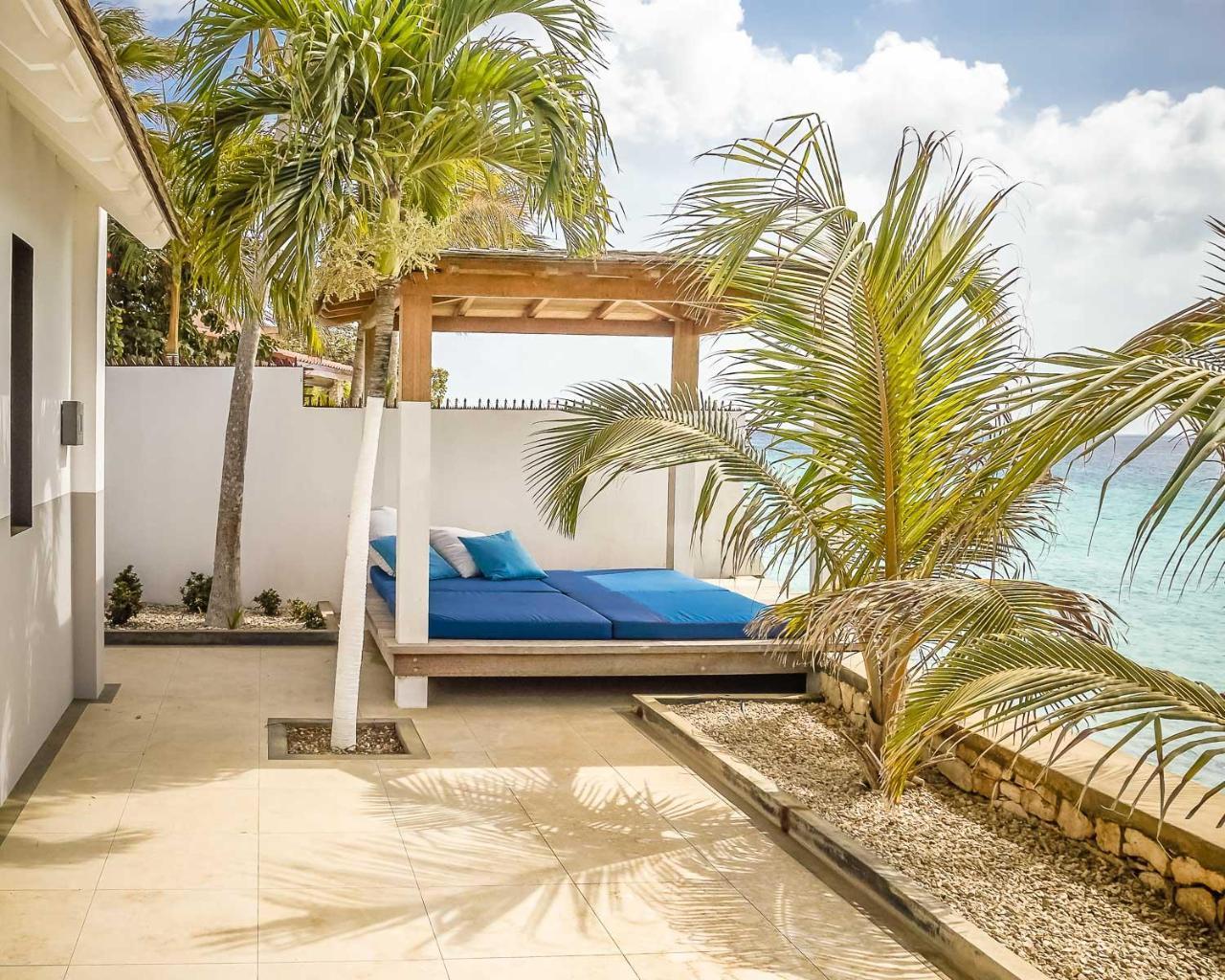 Oceanfront 72 & Sunny Villa Kralendijk Buitenkant foto